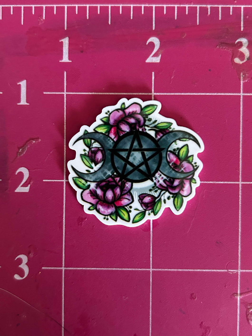 NEW Pentecle with flowers Flat back Printed Resin